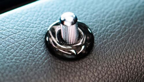 W465 Bottom Of Lock Frame Dry CF 2025y+